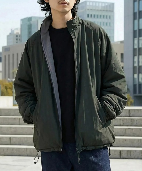 United Athle（ユナイテッドアスレ）の「ナイロン×フリース 防風×保温【United Athle】2WAY リバーシブル オーバーサイズ スタンドシェルジャケット 7493（ナイロンジャケット・メンズ・ブラック/ブラウン系1/グリーン系1/ネイビー・M/L/XL）」の3枚目の写真