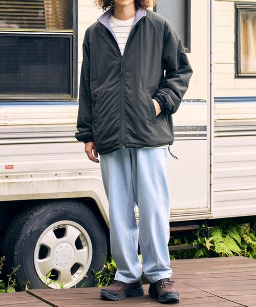 United Athle（ユナイテッドアスレ）の「ナイロン×フリース 防風×保温【United Athle】2WAY リバーシブル オーバーサイズ スタンドシェルジャケット 7493（ナイロンジャケット・メンズ・ブラック/ブラウン系1/グリーン系1/ネイビー・M/L/XL）」の5枚目の写真