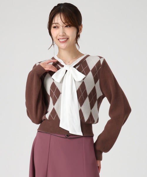 MISCH MASCH（ミッシュマッシュ）の「一部店舗限定 リボンボウタイアーガイルニット（ニット/セーター・レディース・ブラウン/アイボリー/ワイン・ﾌﾘ-）」の11枚目の写真