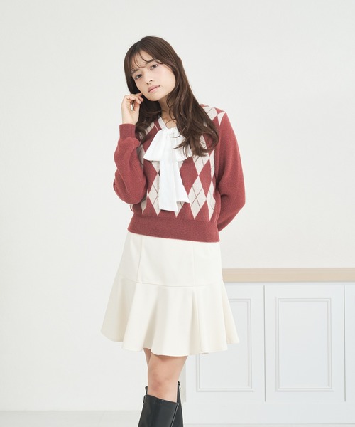 MISCH MASCH（ミッシュマッシュ）の「一部店舗限定 リボンボウタイアーガイルニット（ニット/セーター・レディース・ブラウン/アイボリー/ワイン・ﾌﾘ-）」の6枚目の写真