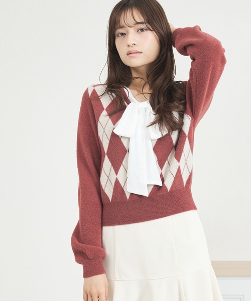 MISCH MASCH（ミッシュマッシュ）の「一部店舗限定 リボンボウタイアーガイルニット（ニット/セーター・レディース・ブラウン/アイボリー/ワイン・ﾌﾘ-）」の4枚目の写真