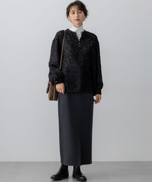 23区(ニジュウサンク)の「【洗える】シアーカットジャカード ブラウス(シャツ/ブラウス・レディース・ブラック系/パイングリーン系/アイボリー系・38)」の15枚目の写真
