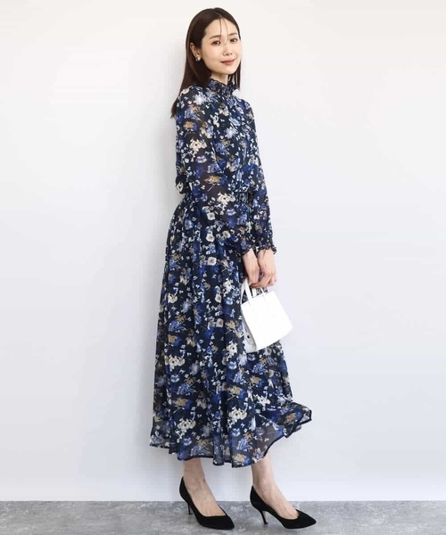 MK MICHEL KLEIN（エムケーミッシェルクラン）の「クラシックフラワープリント シフォンブラウス/洗える（シャツ/ブラウス・レディース・ダークインディゴブルー/ネイビー・38）」の8枚目の写真