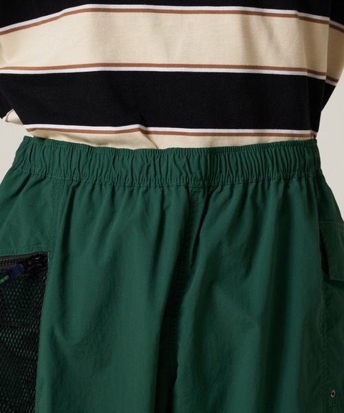 Eddie Bauer(エディーバウアー)の「EBTEK ナイロンメッシュ トラックパンツ(その他パンツ・メンズ・ブラック/ネイビー/グリーン・XL/L/M)」の9枚目の写真