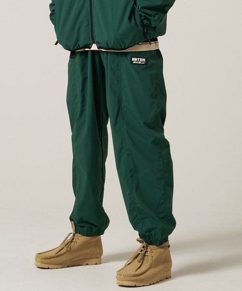 Eddie Bauer(エディーバウアー)の「EBTEK ナイロンメッシュ トラックパンツ(その他パンツ・メンズ・ブラック/ネイビー/グリーン・XL/L/M)」の14枚目の写真