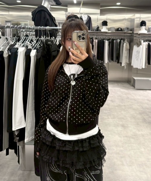 Never mind the XU / Chikashitsu+（ネバーマインド ザ エックスユー / チカシツプラス）の「【nmtc+】dot zip up hoodie / 【エヌエムティーシープラス】ドットジップパーカー（パーカー・レディース・グレー/ブラック・ONE SIZE）」の21枚目の写真