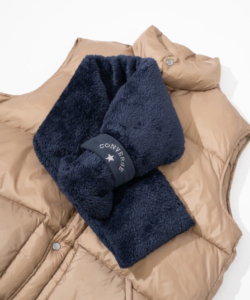 CONVERSE(コンバース)の「【CONVERSE】CV boa scarf with fleece band /マフラー/襟巻き/コンバース(マフラー・レディース・ピンク/グレー/ベージュ/ネイビー/ブラウン・FREE)」の2枚目の写真