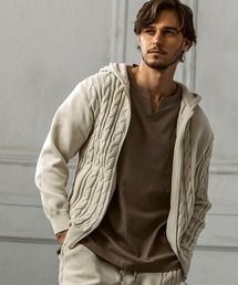 AKM（エイケイエム）の「【WEB・直営店限定】AKM Contemporary(エイケイエムコンテンポラリー)クレイジーパターン サイドケーブル ニットパーカー(伸縮性/ストレッチ性)（パーカー）」