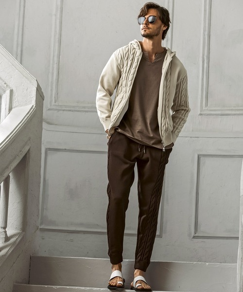 AKM Contemporary（エイケイエムコンテンポラリー）の「【WEB・直営店限定】AKM Contemporary(エイケイエムコンテンポラリー)クレイジーパターン サイドケーブル ニットパーカー(伸縮性/ストレッチ性)（パーカー・メンズ・ブラック/ホワイト/ブラウン・S/M/L/XL/XXL）」の11枚目の写真