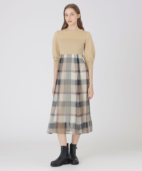BLUE LABEL CRESTBRIDGE（ブルーレーベルクレストブリッジ）の