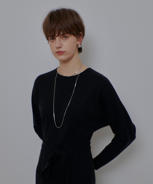 allureville（アルアバイル）の「ドルマンリボンワンピース（ワンピース・レディース・ブラック/ベージュ・2）」の2枚目の写真