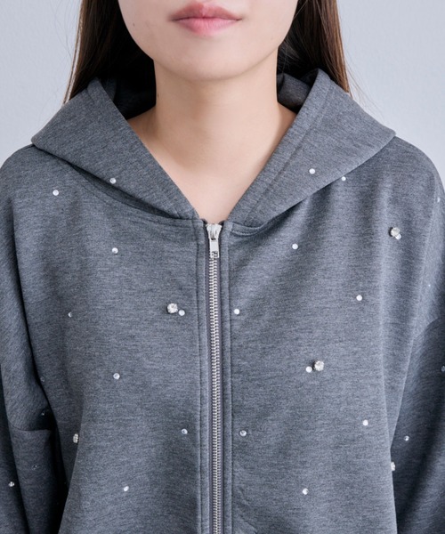 OLIVE des OLIVE（オリーブデオリーブ）の「キラキラZIPパーカー（パーカー・レディース・チャコールグレー/ピンク/オフホワイト/ブラック・FREE）」の8枚目の写真