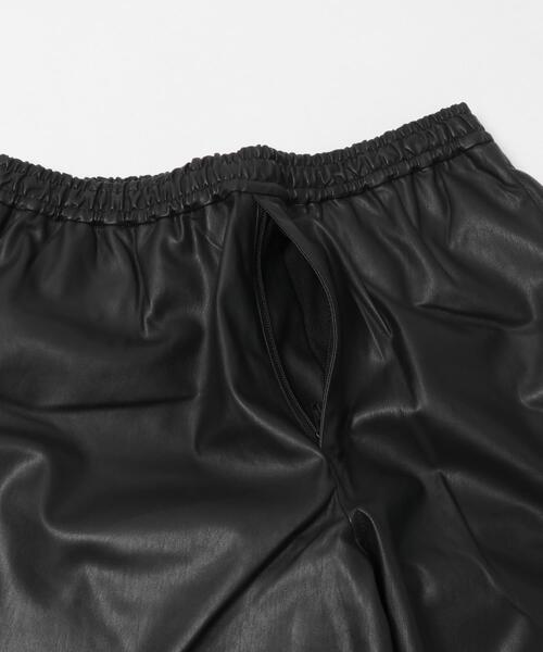 DAIWA PIER39（ダイワピア39）の「DAIWA PIER39　TECH SYNTHETIC SKIN WINDBREAKER PANTS（その他パンツ・メンズ・ブラック・LARGE/MEDIUM/X-LARGE）」の4枚目の写真