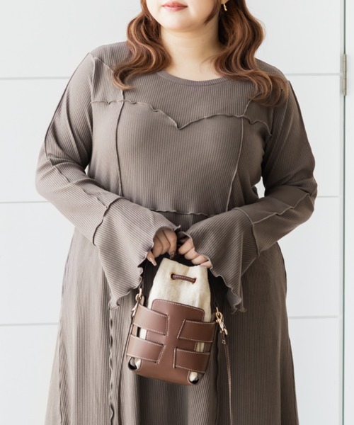 CLETTE(クレット)の「CLETTEオリジナルメロー切替リブワンピース(ワンピース・レディース・モカ/ワイン/チャコールグレー・LL/3L/4L)」の14枚目の写真