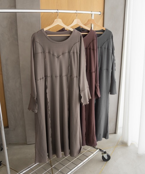 CLETTE(クレット)の「CLETTEオリジナルメロー切替リブワンピース(ワンピース・レディース・モカ/ワイン/チャコールグレー・LL/3L/4L)」の16枚目の写真