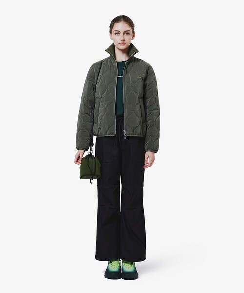 LACOSTE（ラコステ）の「THERMORE中綿 ひょうたんキルティング ハイネックジップブルゾン（ブルゾン・レディース・オリーブ/ダークブラウン・34/36/38/40）」の18枚目の写真