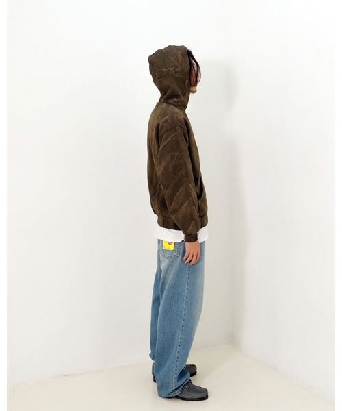 Stars Stripes(スターズストライプス)の「【NEO BLUE/ネオブルー】 Tinted Fade Medium Blue Baggy Jeans/バギーデニム ジーンズ フェード加工 ワイドパンツ ストリート 韓国ファッション Y2K ルーズフィット ヴィンテージ加工(デニムパンツ・メンズ・インディゴブルー・32inch/36inch/34inch)」の6枚目の写真