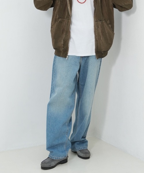 Stars Stripes(スターズストライプス)の「【NEO BLUE/ネオブルー】 Tinted Fade Medium Blue Baggy Jeans/バギーデニム ジーンズ フェード加工 ワイドパンツ ストリート 韓国ファッション Y2K ルーズフィット ヴィンテージ加工(デニムパンツ・メンズ・インディゴブルー・32inch/36inch/34inch)」の9枚目の写真