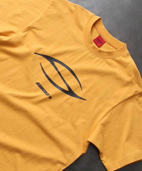 CRIGUN（クリガン）の「CRG トライバル セミオーバーフィット 半袖Tシャツ マスタード（Tシャツ/カットソー・レディース・マスタード・SMALL/MEDIUM/LARGE/X-LARGE/XX-LARGE）」の6枚目の写真