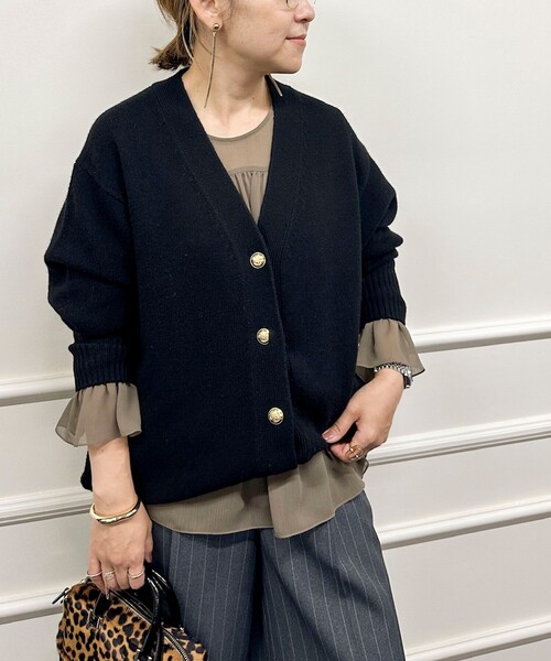 NOLLEY’S(ノーリーズ)の「【WEB限定アイテム】2WAY長めVネックカーディガン(カーディガン/ボレロ・レディース・ベビーピンク/ライトブルー/ブラック/チャコールグレー・FREE)」の3枚目の写真