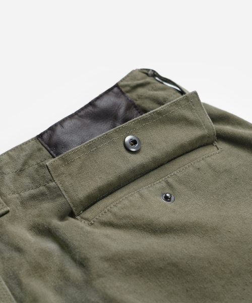 FRIZMWORKS(フリズムワークス)の「HEAVY CANVAS DESTROYED DOUBLE KNEE PANTS _ OLIVE(その他パンツ・メンズ・その他・SMALL/MEDIUM/LARGE/X-LARGE)」の9枚目の写真