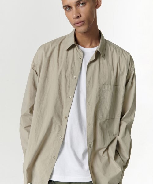 MUSINSA STANDARD（ムシンサスタンダード）の「[シティレジャー] CNオーバーサイズシャツ [グレーシュベージュ]（シャツ/ブラウス・メンズ・その他・SMALL/MEDIUM/LARGE/X-LARGE/XX-LARGE）」の3枚目の写真