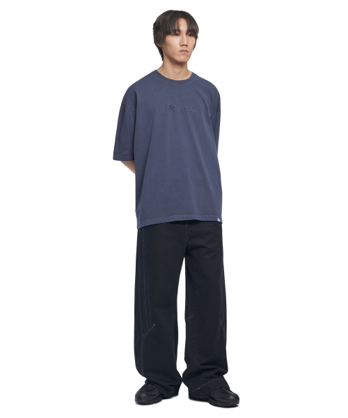 NOMANUAL(NOMANUAL)の「EMBROIDERED LOGO T-SHIRT - WASHED NAVY(Tシャツ/カットソー・レディース・その他・X-LARGE/SMALL/MEDIUM/LARGE)」の3枚目の写真