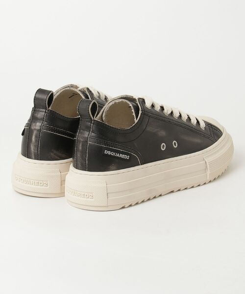DSQUARED2(ディースクエアード)の「Berlin Lace-Up Low Top Sneakers/0252(スニーカー・メンズ・ブラック・43/42/41)」の2枚目の写真