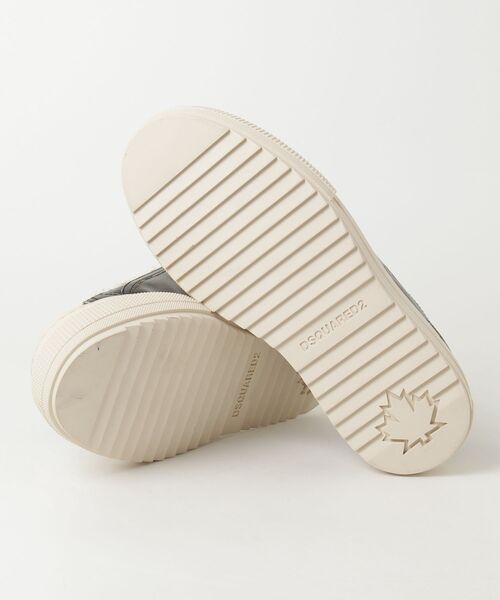 DSQUARED2(ディースクエアード)の「Berlin Lace-Up Low Top Sneakers/0252(スニーカー・メンズ・ブラック・43/42/41)」の3枚目の写真