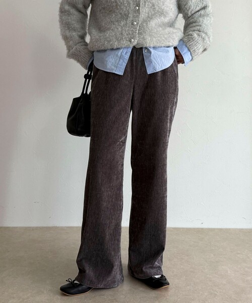 fredy emue（フレディエミュ）の「モールストレッチフレアーパンツ（その他パンツ・レディース・チャコールグレー/ブラック・38/36）」の5枚目の写真