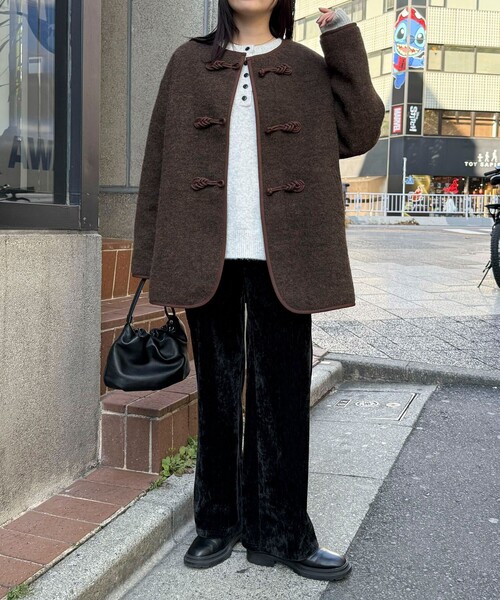 fredy emue（フレディエミュ）の「モールストレッチフレアーパンツ（その他パンツ・レディース・チャコールグレー/ブラック・38/36）」の19枚目の写真