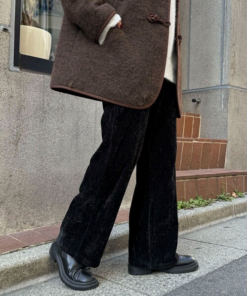 fredy emue（フレディエミュ）の「モールストレッチフレアーパンツ（その他パンツ・レディース・チャコールグレー/ブラック・38/36）」の21枚目の写真