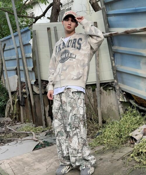 WKNDRS（ウィーキャンドース）の「H.O.F ZIPUP HOODIE (O.CAMO)（パーカー・レディース・その他・MEDIUM/LARGE/X-LARGE）」の13枚目の写真