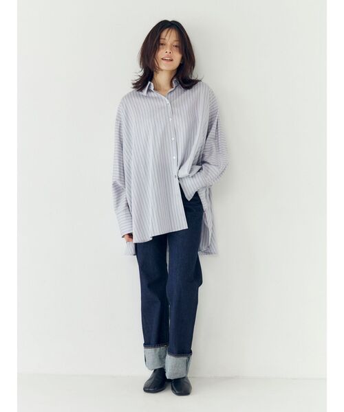 Ungrid(アングリッド)の「ハイウエストロールアップスリムデニム(デニムパンツ・レディース・インディゴブルー/ブルー・24inch/25inch/26inch)」の14枚目の写真