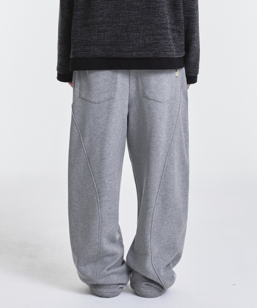 KICHUL(キチョル)の「4 Button Extended Baggy Sweatpants (Melange Grey)(その他パンツ・メンズ・その他・SMALL/LARGE/MEDIUM)」の3枚目の写真