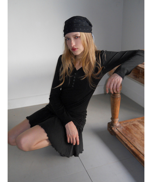 ETMON（エトモン）の「Ribbed Button Shirring Dress, Black（ワンピース・レディース・その他・F）」の6枚目の写真
