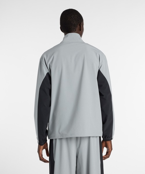 NEW BALANCE（ニューバランス）の「ウーブントラックジャケット（ジャージ・メンズ・ライトグレー/ブラック・SMALL/MEDIUM/LARGE/X-LARGE/XX-LARGE）」の13枚目の写真