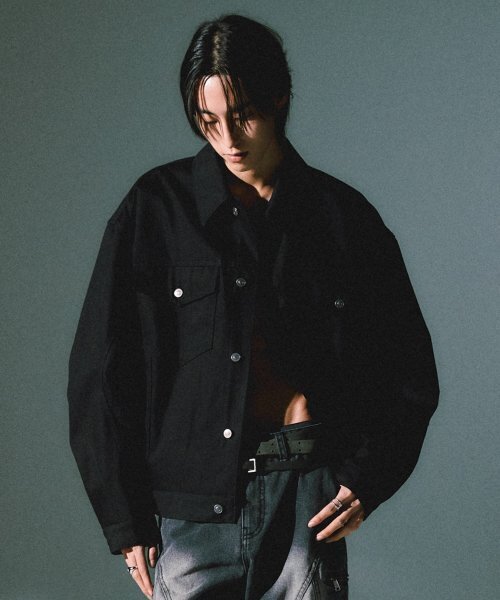 WMC（ダブリューエムシー）の「カーブドデニムトラッカージャケット_BLACK（デニムジャケット・メンズ・ブラック・LARGE/X-LARGE）」の9枚目の写真