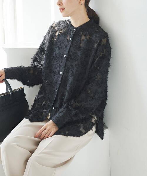 URBAN RESEARCH（アーバンリサーチ）の「カットジャガードバンドカラーシャツ（シャツ/ブラウス・レディース・オフホワイト/ブラック・FREE）」の2枚目の写真