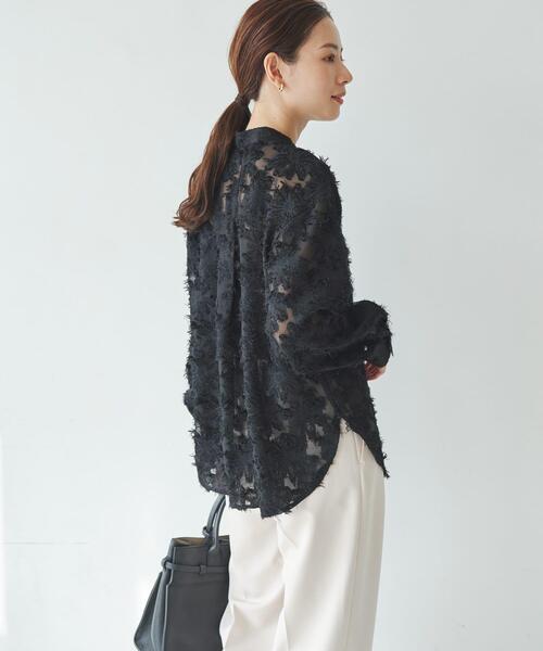 URBAN RESEARCH（アーバンリサーチ）の「カットジャガードバンドカラーシャツ（シャツ/ブラウス・レディース・オフホワイト/ブラック・FREE）」の14枚目の写真