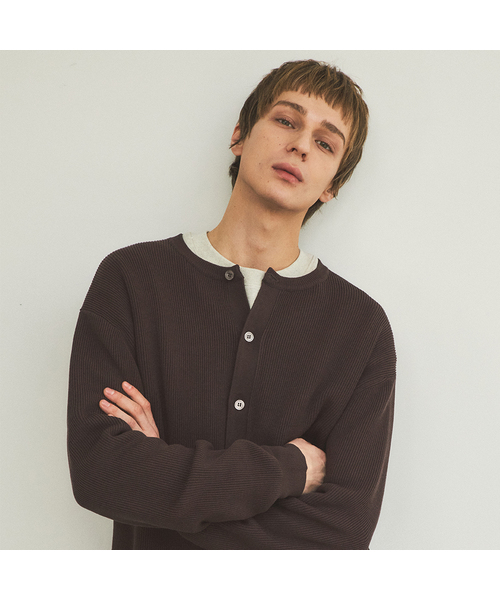 WEDNESDAY OASIS(ウェンズデーオアシス)の「オールウェイズソフトラウンドニットカーディガン_5カラー(WC25-KN05)(ニット/セーター・メンズ・ベージュ/ブラウン/ライトグレー/ブラック/ネイビー・MEDIUM/LARGE)」の3枚目の写真