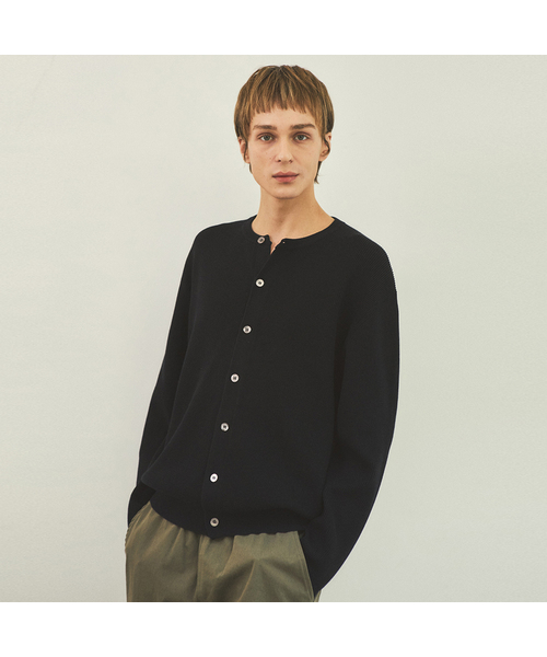 WEDNESDAY OASIS(ウェンズデーオアシス)の「オールウェイズソフトラウンドニットカーディガン_5カラー(WC25-KN05)(ニット/セーター・メンズ・ベージュ/ブラウン/ライトグレー/ブラック/ネイビー・MEDIUM/LARGE)」の2枚目の写真