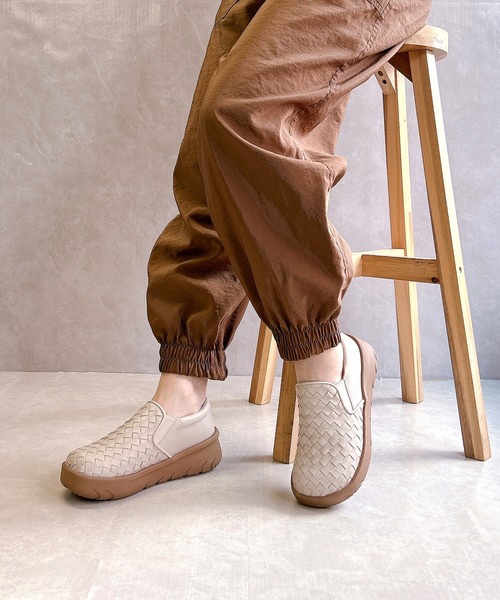 Noubel Voug Relax（ヌーベルヴォーグリラックス）の「厚底 編み込み スリッポンシューズ【2026新作】（スリッポン・レディース・ブラック/アイボリー/キャメル・M/S/LL/L）」の16枚目の写真