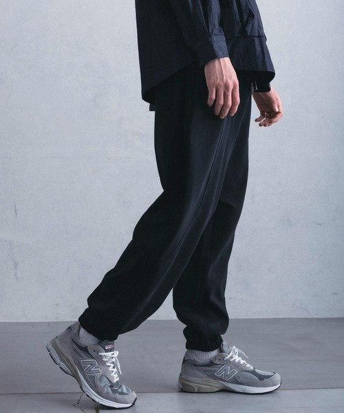 +phenix(プラスフェニックス)の「【WEB・直営店限定】+phenix(プラスフェニックス)COMFORT SWEAT PANTS コンフォート スウェット パンツ(スウェットパンツ・メンズ・ブラック・M/L)」の5枚目の写真