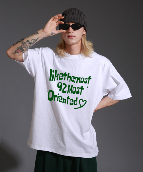 LIKE THE MOST(ライクザモースト)の「オリエンティッドラウンドオーバーTシャツ_ホワイト(Tシャツ/カットソー・レディース・その他・S/M/L/XL)」の1枚目の写真
