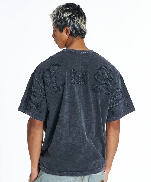 DC(ディーシー)の「DC/ディーシー 半袖 Tシャツ バックプリント ロゴ 古着風 ヴィンテージ加工 DST262009(Tシャツ/カットソー・メンズ・グレー/スミクロ・S/2XL/L/M/XL)」の6枚目の写真
