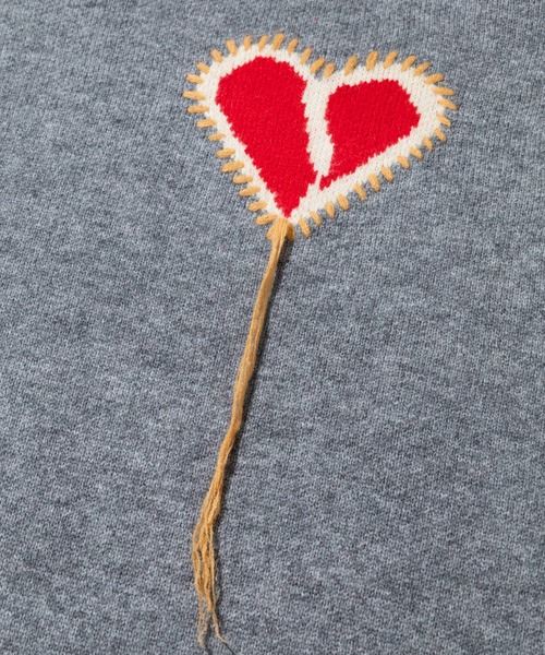 Revo.(レボ)の「Revo./レヴォ ハートジャガード & ステッチ ルーズニット(ニット/セーター・メンズ・グレー/ブラック・FREE)」の4枚目の写真