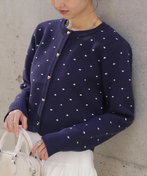 FREE'S MART（フリーズマート）の「◆ハートボタンドット柄カーディガン（ニット/セーター・レディース・グレー/ホワイト/ネイビー・FREE）」の3枚目の写真