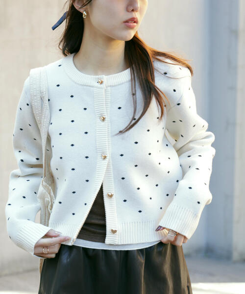 FREE'S MART（フリーズマート）の「◆ハートボタンドット柄カーディガン（ニット/セーター・レディース・グレー/ホワイト/ネイビー・FREE）」の18枚目の写真