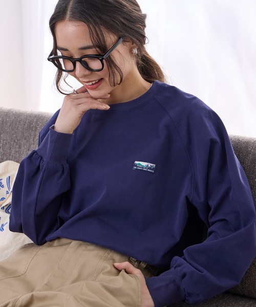 THE CRAFT CREW PRODUCTS（ザクラフトクループロダクツ）の「USAコットン ヘビーウェイト オーバーサイズ ラグラン ロングスリーブ Tシャツ / UVカット・マシンウォッシャブル【THE CRAFT CREW PRODUCTS】（Tシャツ/カットソー・レディース・ライトカーキ/ブラック/ブラウン系/アッシュグレー/オフホワイト/ネイビー系/アイボリー系・M/L）」の7枚目の写真